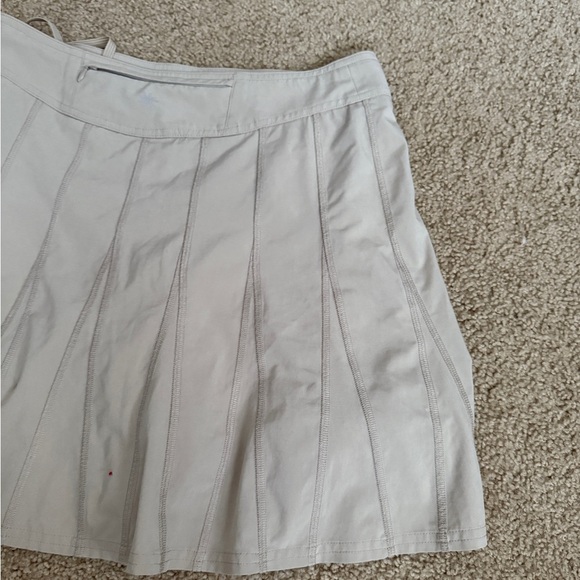 Athleta Cream Mini Skirt - Picture 7 of 7